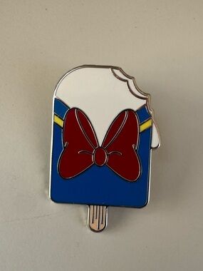 Disney Parks Ice Cream Mystery Pin, Donald Duck